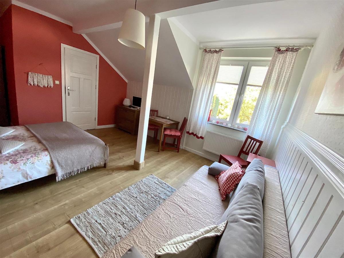 Szary Domek Apartamenty 우스트카 외부 사진